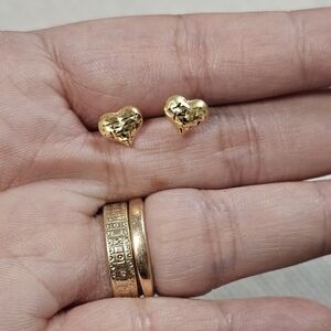 18k real Saudi gold Heart Stud Earrings Dia Cut
